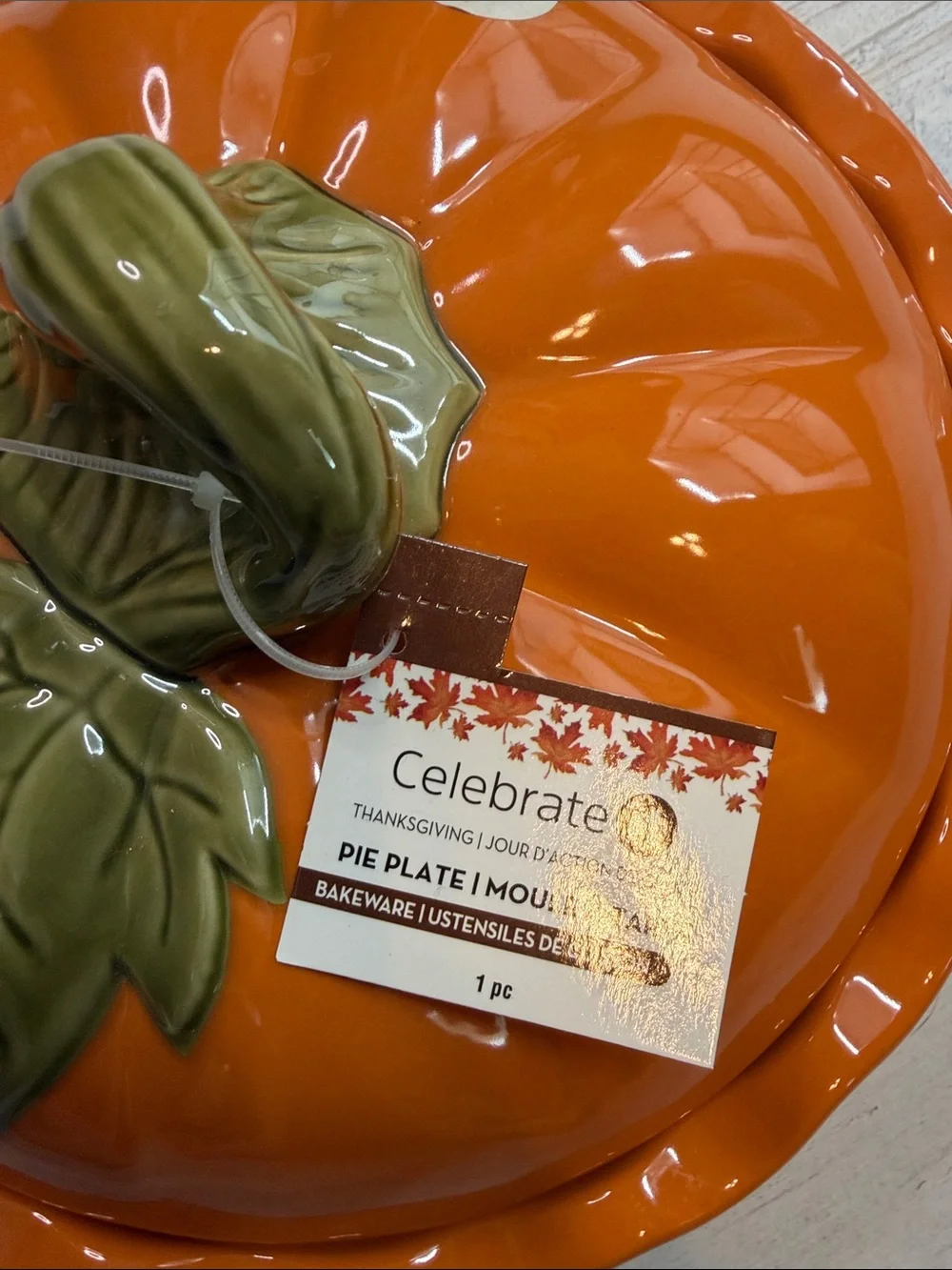 Celebrate It Pumpkin Pie Plate Bakeware